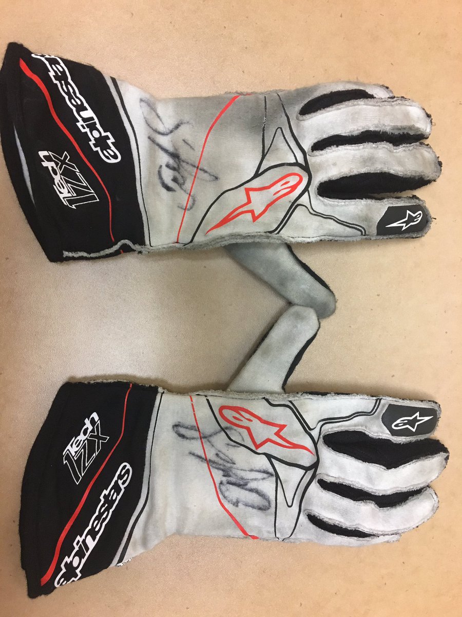 RT to win this pair of signed <a href="/Elliott_Sadler/">Elliott Sadler</a> gloves! We'll choose a winner at 6:00 p.m. ET tonight.