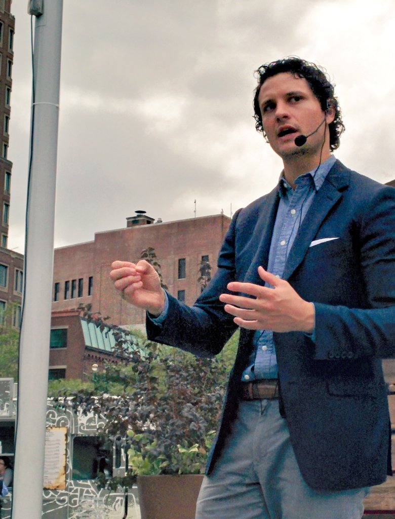 jgmcelhinney's tweet photo. "How can we adjust housing policy so that it is accurate and helpful?" Max Stearns at #HousingtheHUB for #HUBweek. https://t.co/Lud84E9MNl