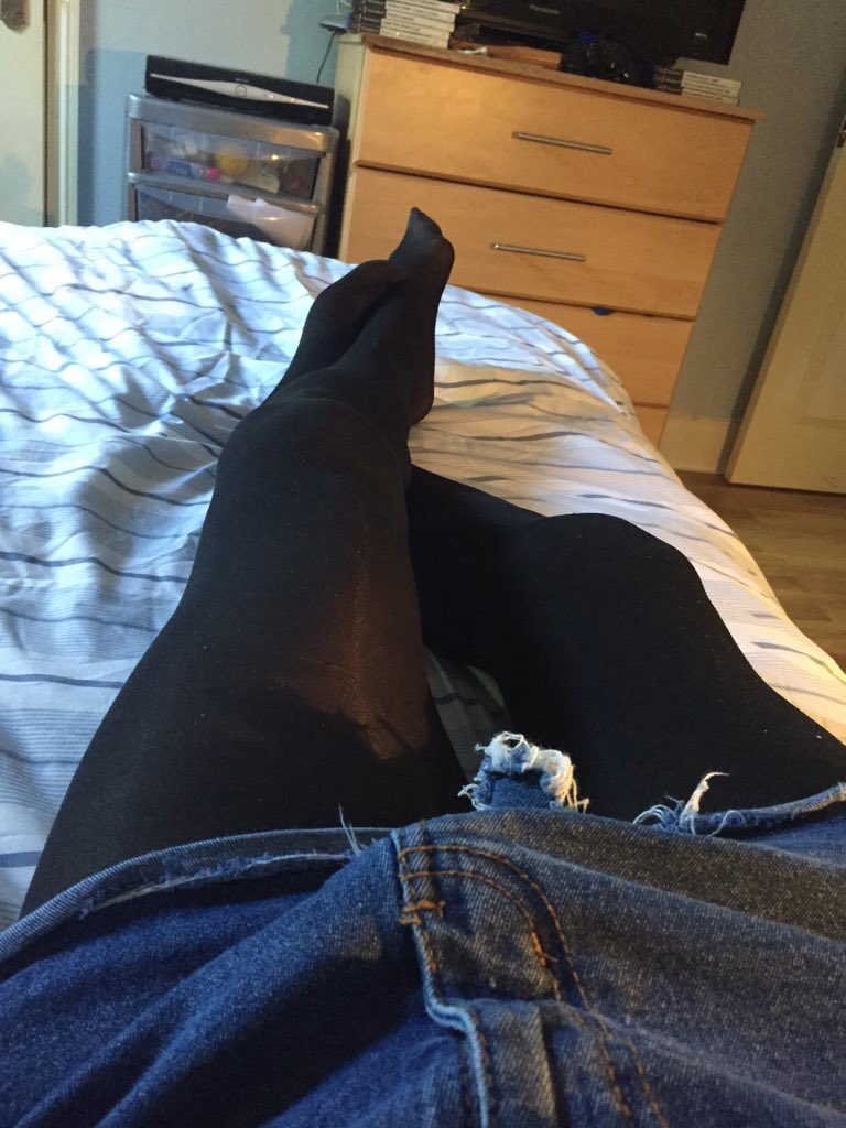 XDTV_World's tweet photo. Definitely a nylon day!  Too chilly to go #barelegged .  #blacknylons #denimDaisyDukes #feet #smellyfeet #footfetish https://t.co/9bgCuMyLsT