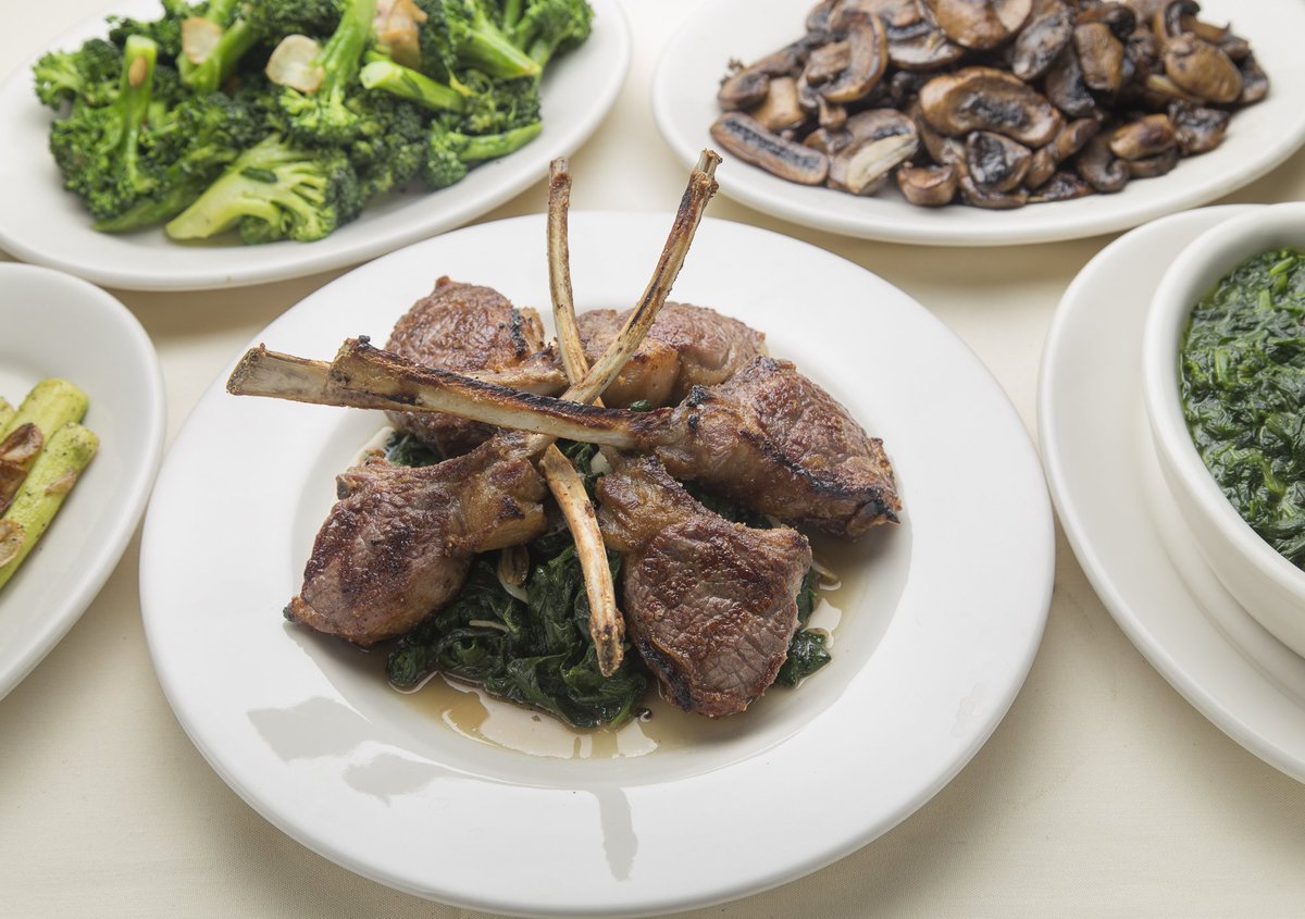 AngusClub's tweet image. Have you dined with us at #AngusClub yet? If not, what are you waiting for?