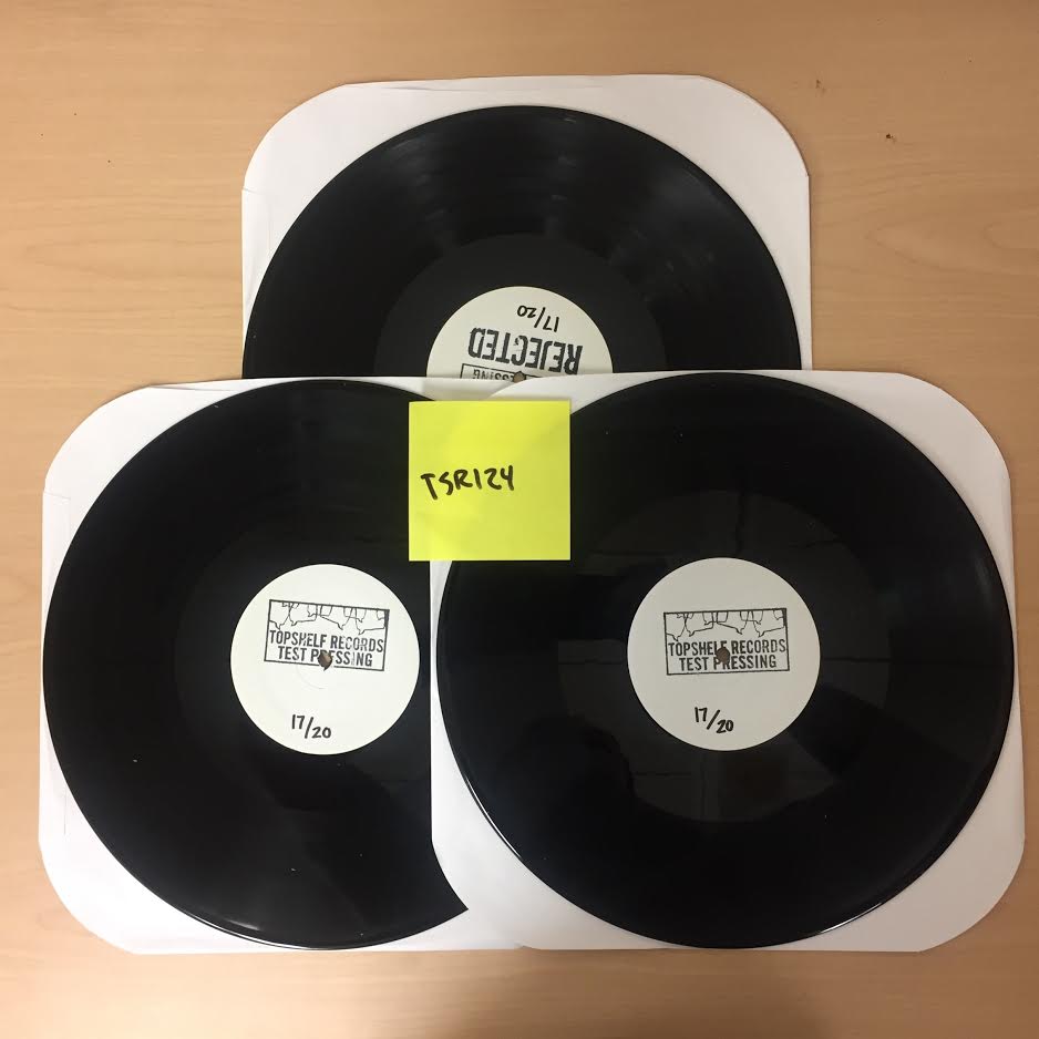 Only a couple more hours before the last of our auctions end. tpshlf.co/2d2caIo