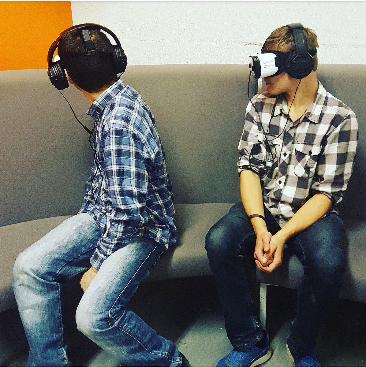 AmandaHodgesACT's tweet photo. @SWFireandRescue bring virtual reality to @acttrainingltd to learn about road safety.  Innovative education #roadsafety https://t.co/ndKmX3CXXA