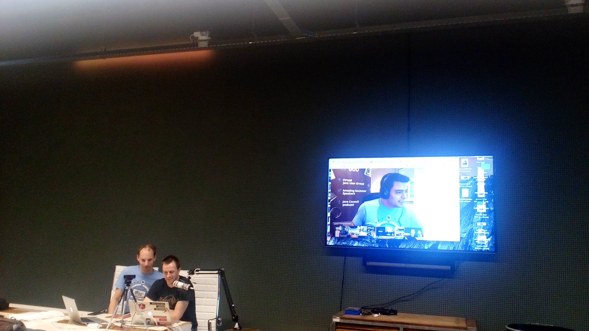 teobais_'s tweet image. Physically @JPoint with @nljug and @utrechtjug , virtually @virtualJUG with  @sjmaple and #javadevs . #vjug24