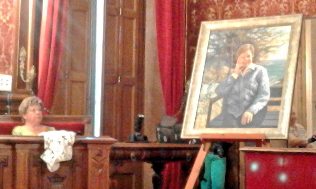 Laia Estrada (@estradalaia) on Twitter photo Celebrem q x fi a la Sala dls tarragonins il.lustres d l'<a href="/TGNAjuntament/">Ajuntament de Tarragona</a> tinguem tarragonina il.lustre: Olga Xirinacs Celebrem q x fi a la Sala dls tarragonins il.lustres d l'<a href="/TGNAjuntament/">Ajuntament de Tarragona</a> tinguem tarragonina il.lustre: Olga Xirinacs