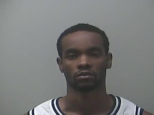 Vice Lords gang associate snitches - not on his crew but on hospital patients