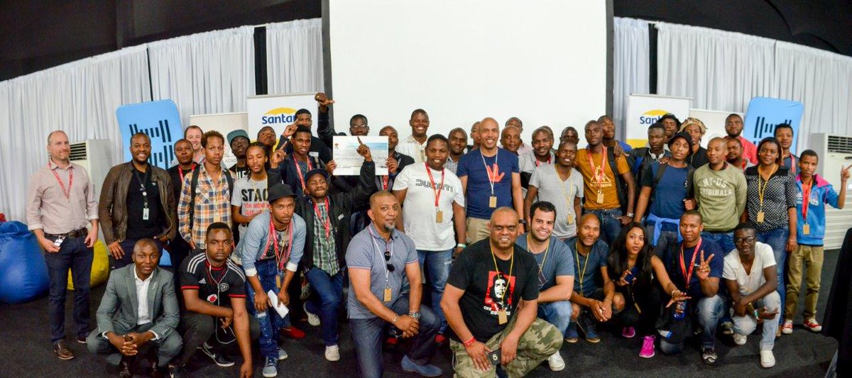 4otune's tweet photo. S/O to everyone that came through to the @SantamInsurance Hackathon during @innovsummit #SantamHack https://t.co/yNRrlBIlHO