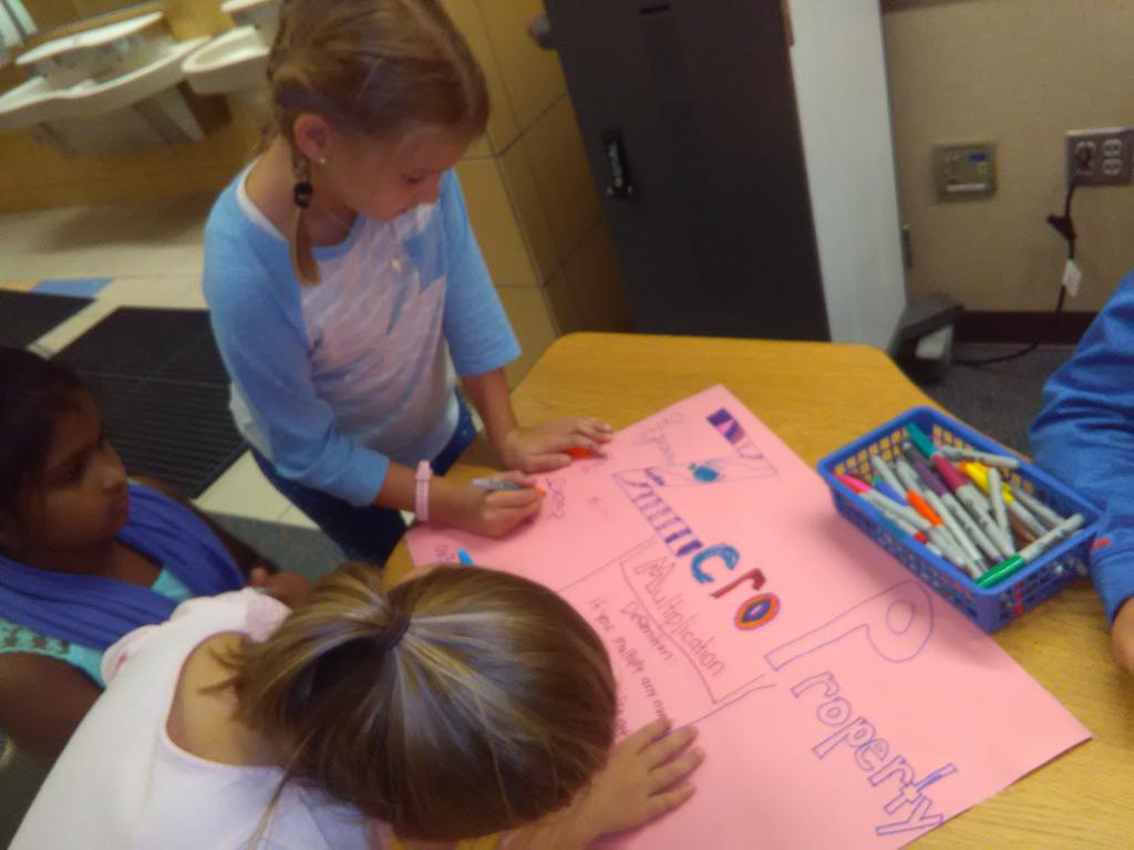 SraSparks's tweet image. Loved helping in third grade today. #propertiesofoperations #mathrocks #tceteamwork#algebraicthinking