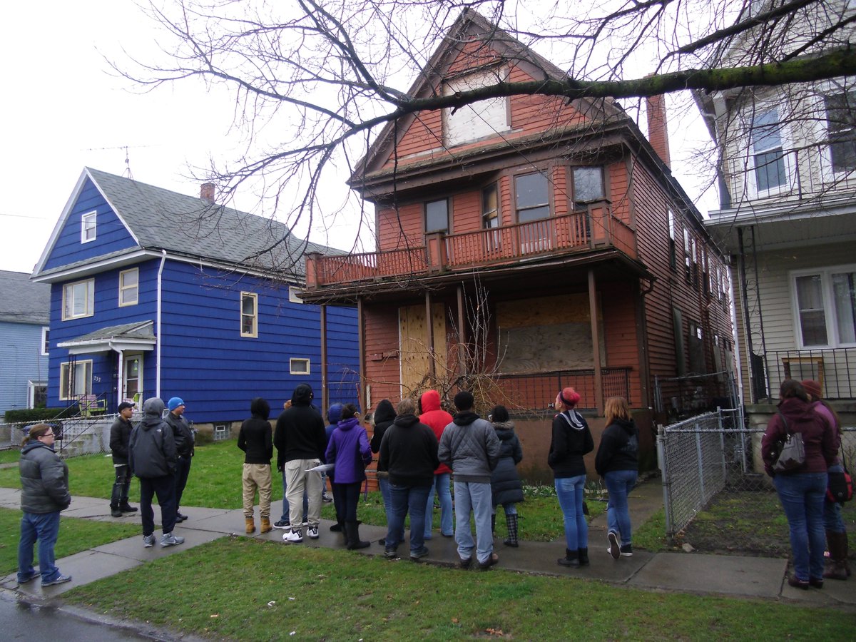 PUSHBuffalo's tweet image. Next #GreenDevelopmentZone tour happens tomorrow 9-28-16 @ 8am pushbuffalo.org/green-developm…