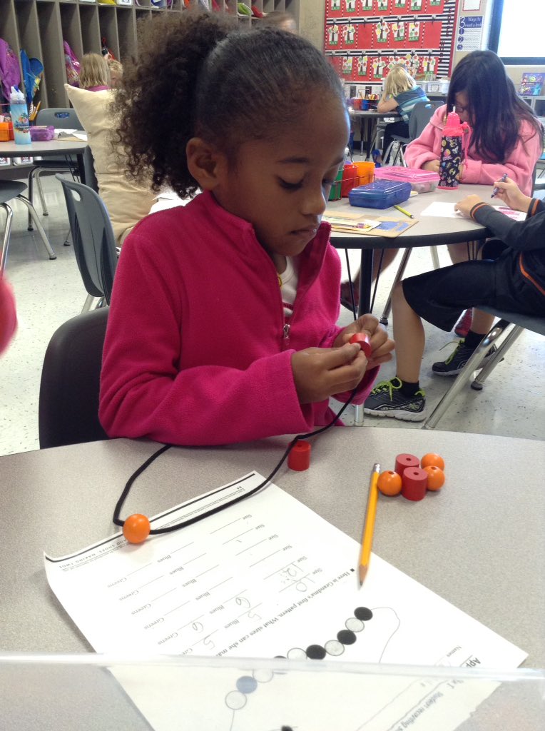 TeamGood_BEU's tweet photo. Today we are working on finding patterns in Math! https://t.co/Q31NsLBavU