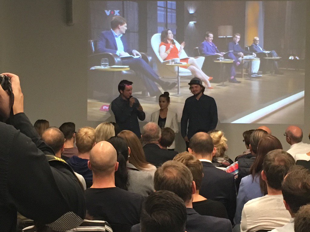 ready für den kickoff für <a href="/frooggies_com/">frooggies</a> in #DHDL @voxdhdl