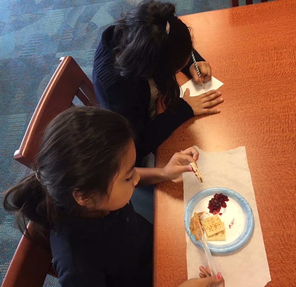 MK_Hagedorn's tweet photo. Students were asked to write an algorithm for making a PB &amp;J sandwich- then test it out!#STEM #unpluggedcode https://t.co/FvrSRTgUqf