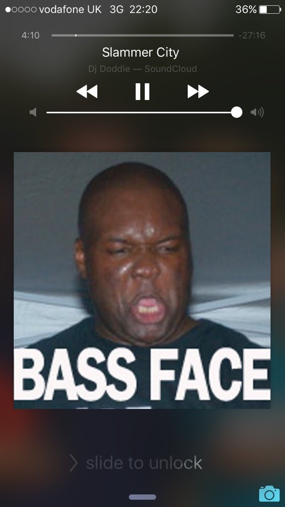 1 week until Europe with the ladz fitness and a game smashed tonight.. 👍🏻 train home with some tunes 👌🏻 @djdoddie88 #goldenoldie #pablo