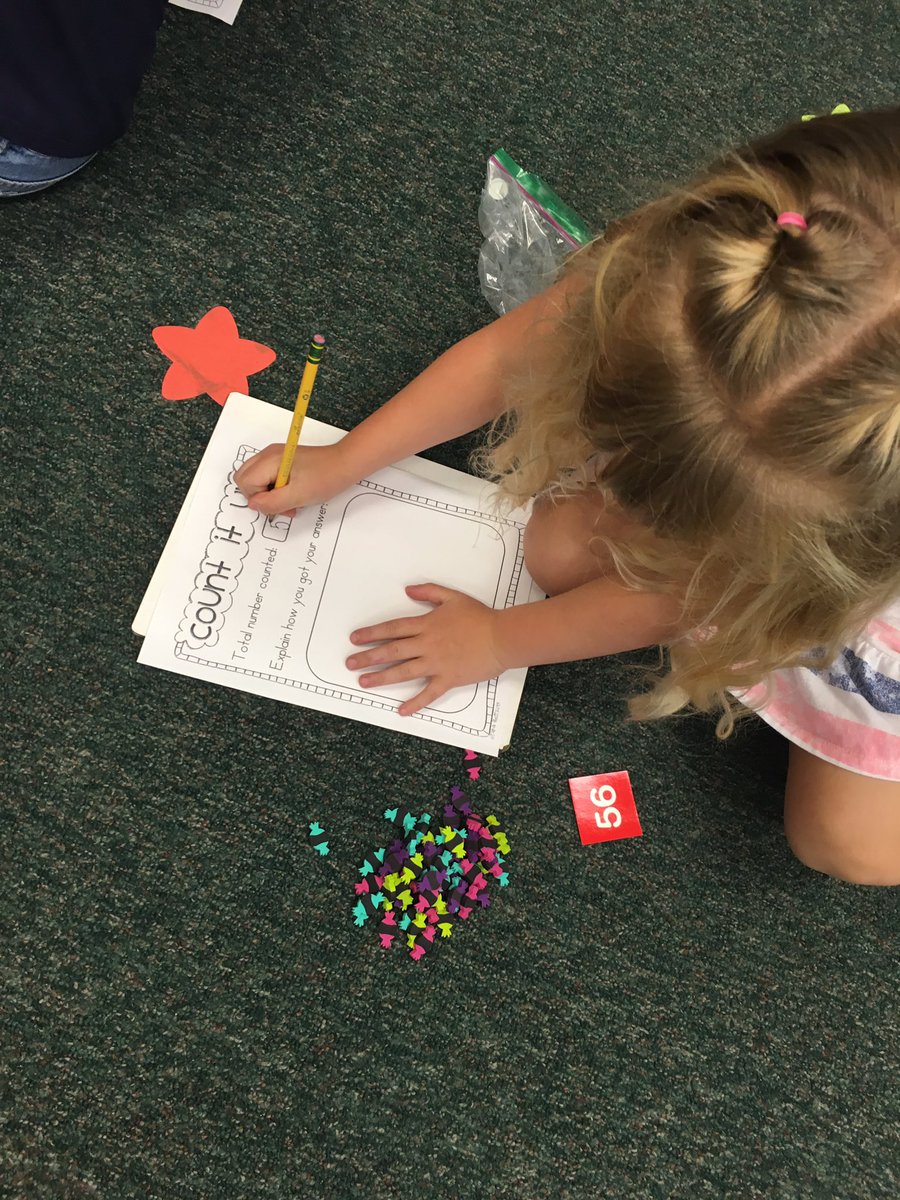 AcaciaMsH's tweet image. Day 1 of counting collections for #acaciaK4 Ss. 💚🐼 #FSDMath #pandapride