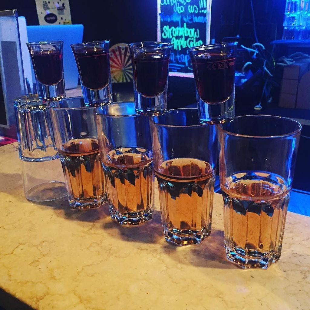 jrecarro's tweet photo. Jaeger bombs on our first day in Vienna!  #popquiznight #hostelpub #jaegermeister #eurotri… https://t.co/cIqNLqoGql https://t.co/HvHXvuckyU