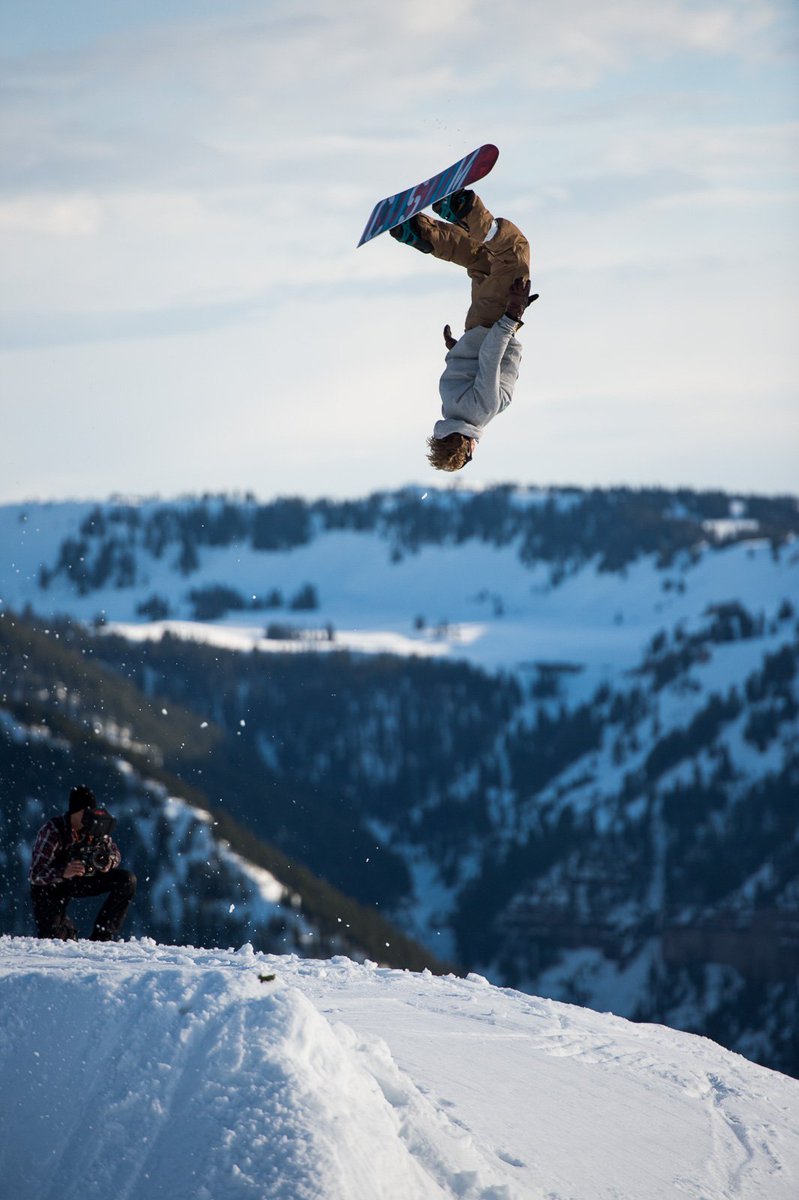 thepeacepark's tweet photo. Mikkel Bang laying it out at #PeacePark16 📸: Blotto https://t.co/dHMrQKNQAA