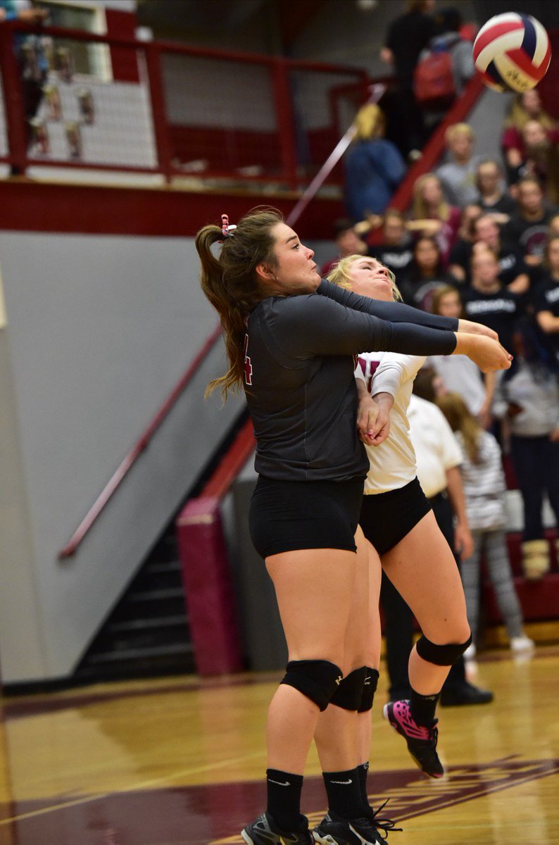 tarr_h16's tweet image. Come support the Bengals tonight @ 7 and you could see some more funny moves like this one 😊🐯🐾