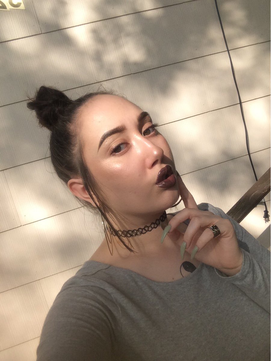 summersm1th's tweet photo. glazed donut af https://t.co/7COA8idnUr