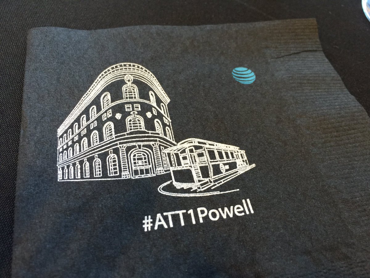 brew_shannon's tweet photo. Flagship store opening in San Francisco #att1powell AMAZING!! https://t.co/8qE2dwfV8Q