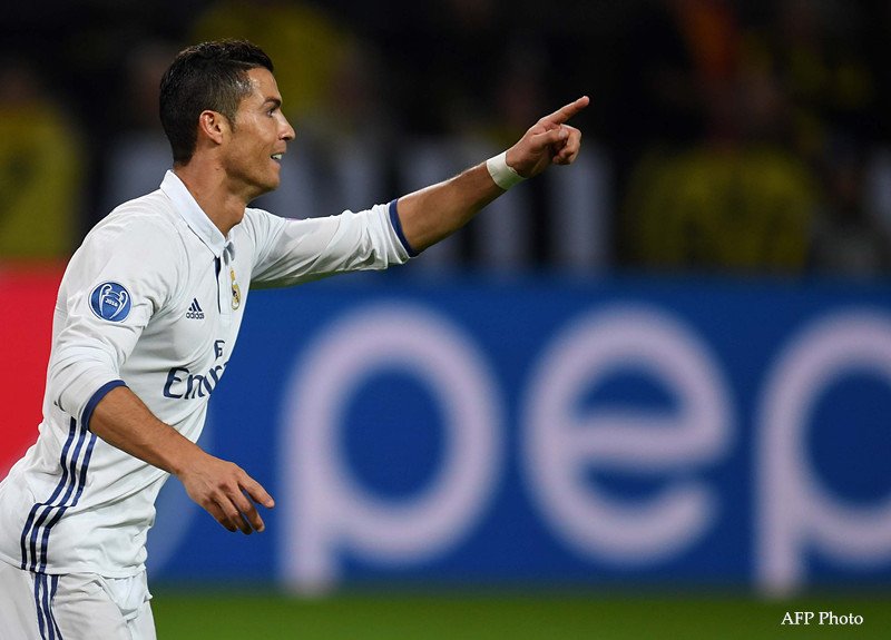 XHSports's tweet photo. #CristianoRonaldo just 2 goals from being 1st player to score 100 European goals after Real Madrid draw Dortmund 2-2 https://t.co/UI37okQOxp