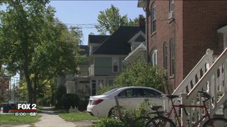 Armed suspects rob University of Michigan students inside apartment, reports @FOX2Hannah