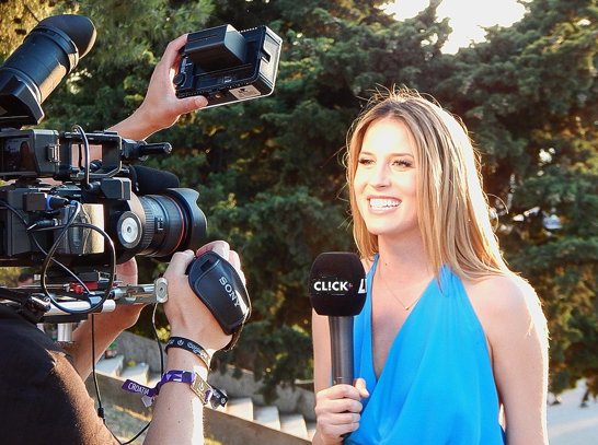clickymasSC's tweet photo. Ahora los diarios, la televisión, la radio, disponen de sus propios espacios web en los que desarrollan el periodismo digital.
#ClickDigital https://t.co/EeMrCKTZoY