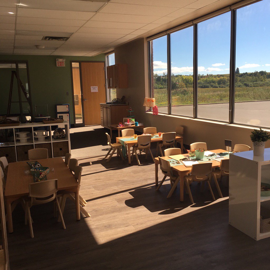 sunfloweroville's tweet image. A glimpse of our new Sunflower School @lisataylor985 @DianeKashin1 @CindyMGreen1 Opening soon!!!