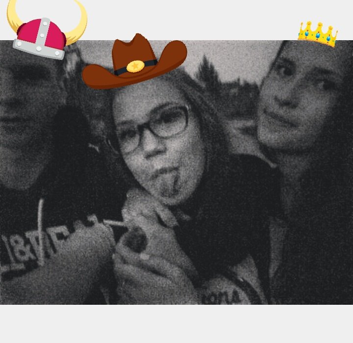 Lina_Smrr's tweet photo. ГОСПОДИ,КАК ЖЕ Я СКУЧАЮ ПО ЭТОЙ АТМОСФЕРЕ 
ЛЕТНЕЙ И ТЕПЛОЙ АТМОСФЕРЕ https://t.co/4fNR1OfFZe