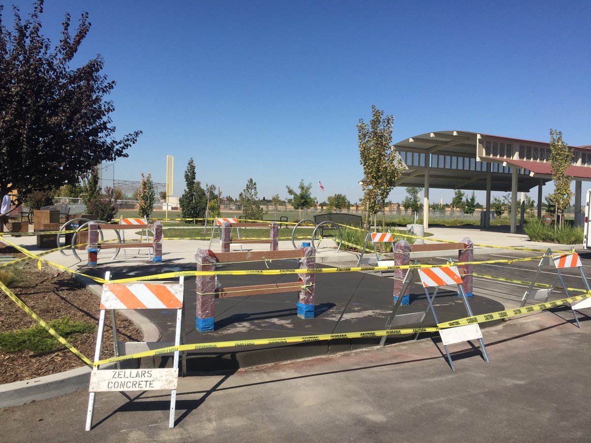 JibeWithUs's tweet photo. Some exciting bike parking upgrades are going in at the North Natomas Regional Park this week. #NorthNatomas #iBikeNN @AngeliqueAshby https://t.co/neWIySeQRA