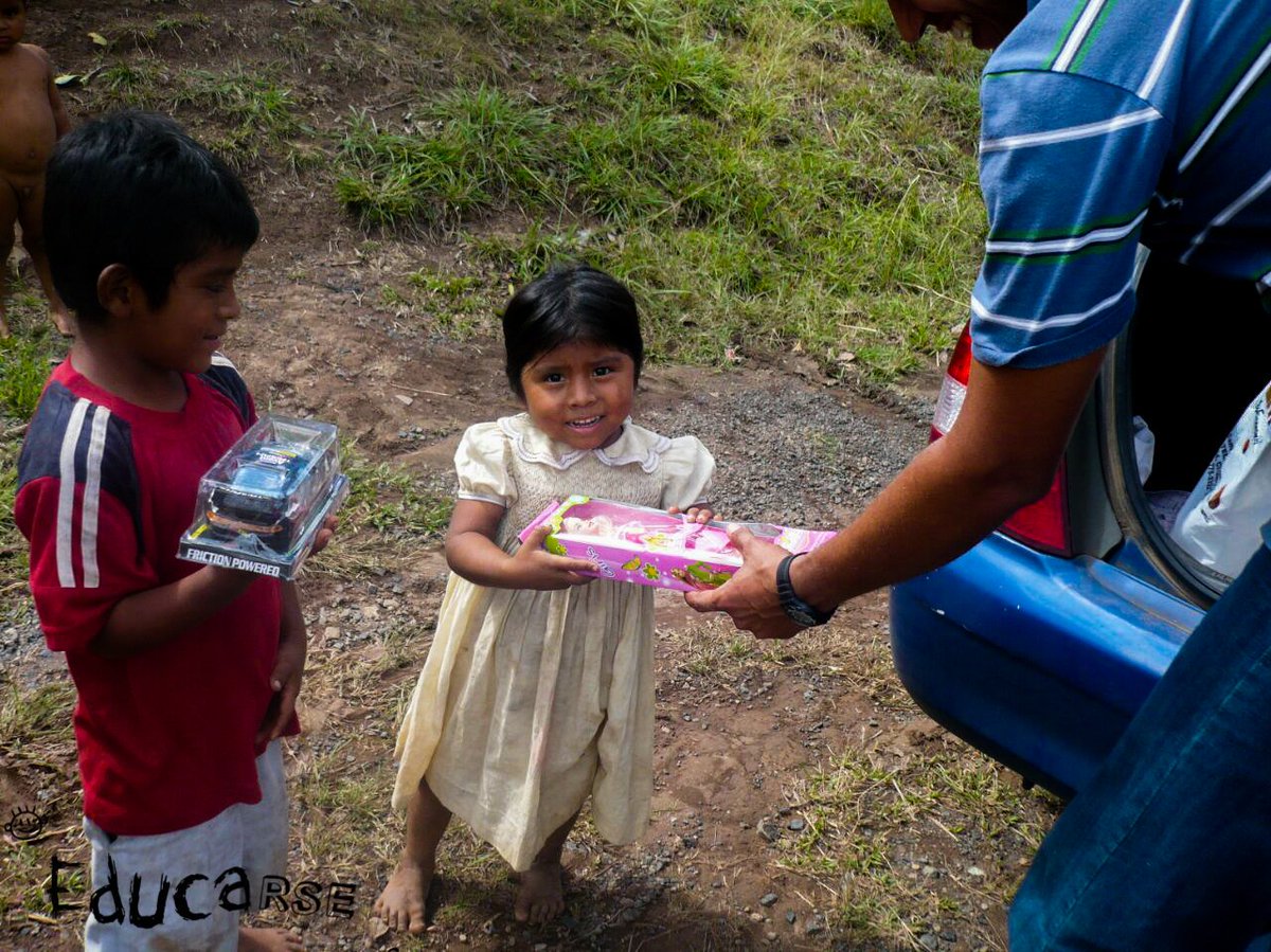 educaRSE1's tweet photo. La #SUPERCSR de la semana es ma Señora Omayra Sánchez Caballero, *aplauso* .. si conoces a un #SUPERCSR escribanos. https://t.co/nx4q7jHjWw