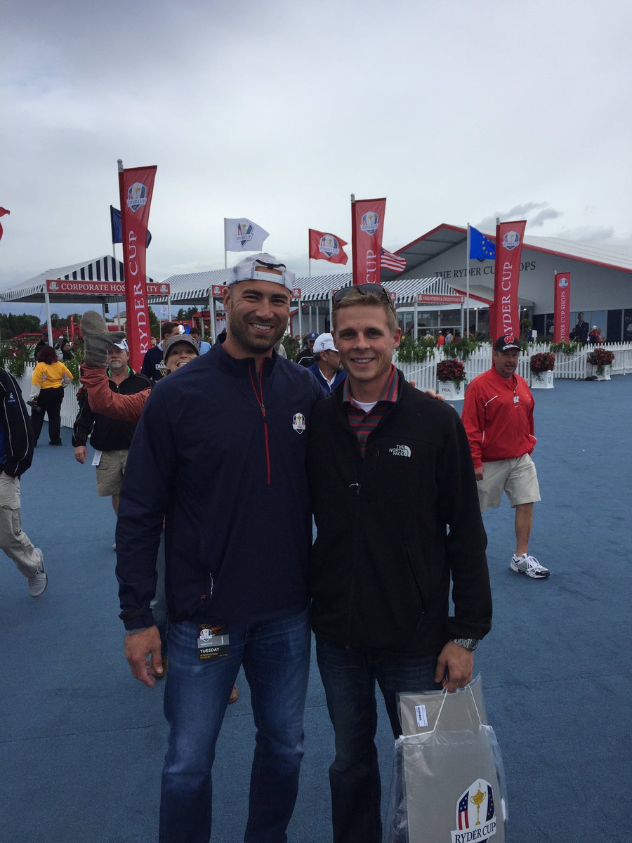 Met <a href="/nacholeber/">Ben Leber</a> at #RyderCup2016   What a cool dude! #USA #SKOL #Vikings