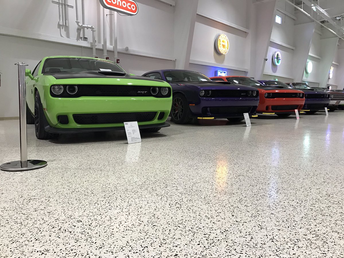 AMCMFL's tweet photo. #mopar #hellcat #amcmfl https://t.co/zpGjWYb1zD