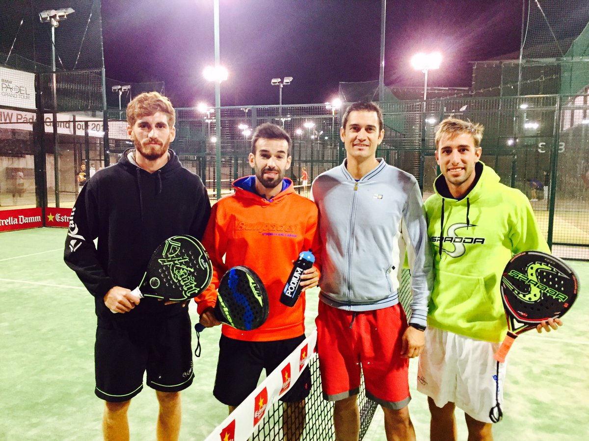 Disfrutando de una noche de Pàdel con amigos (de 1,90 m) 😲en Torneo FMP con Just Podium, Bullpadel y Varlion 👍. To the hole; 3/6 6/7.