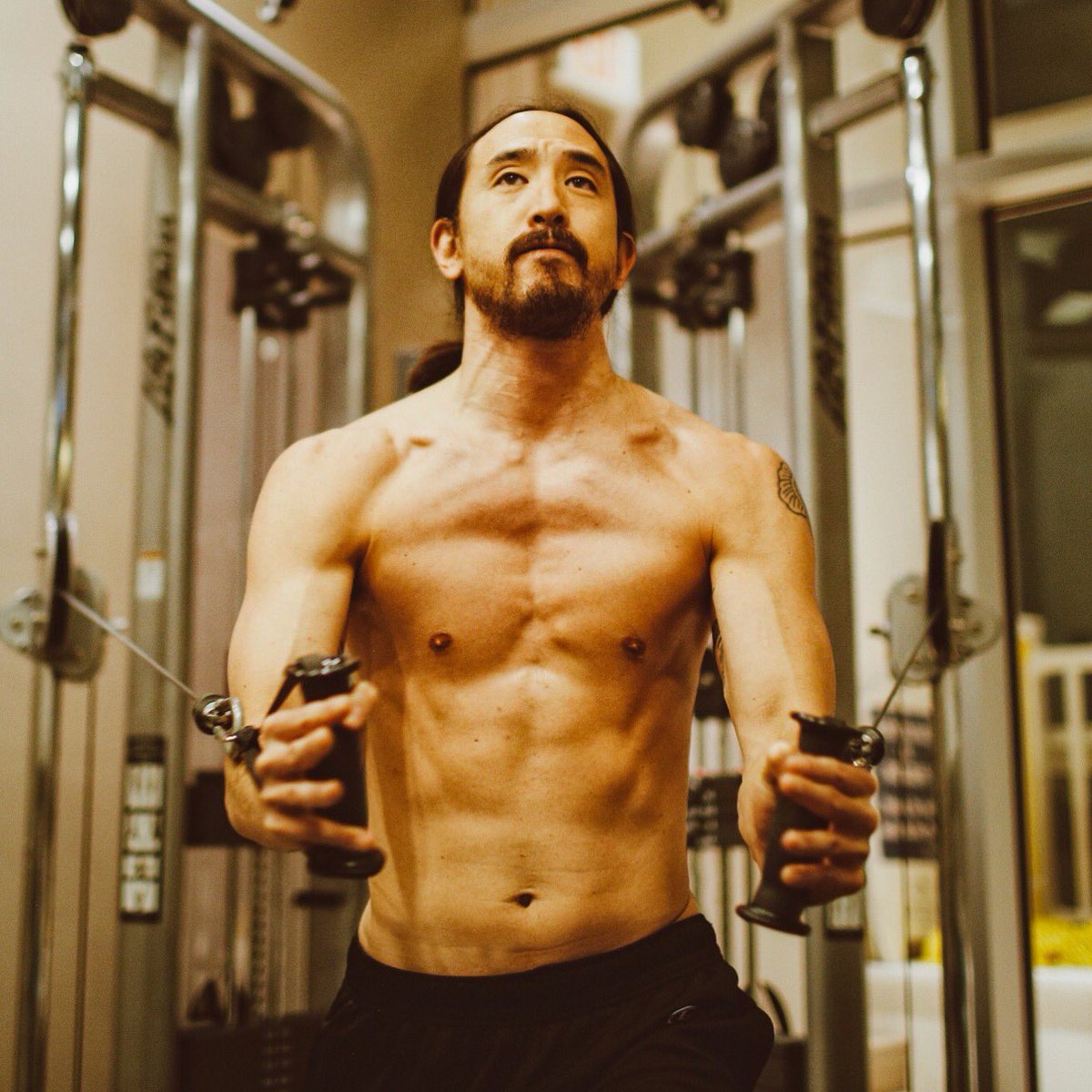 Muscles are weird https://t.co/vfr6kkcbNa