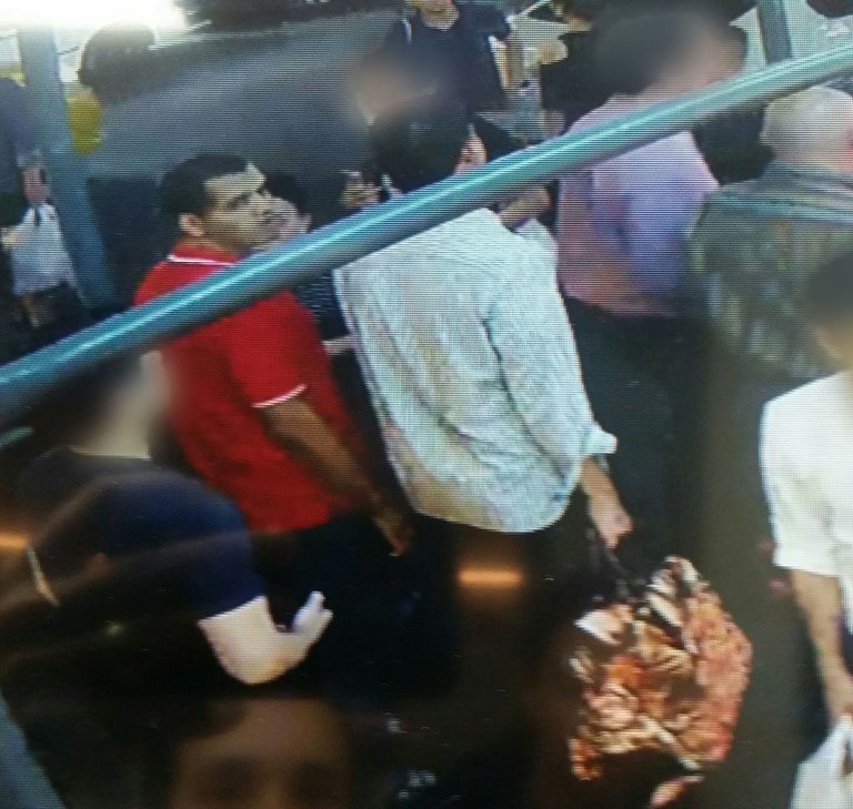 FBI releases new image of men who walked away w/ bag containing pressure cooker bomb on 27th Street.