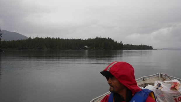CBCNews's tweet image. Indigenous campers stage year-long protest to keep LNG at bay on Lelu Island, B.C. cbc.ca/1.3780889