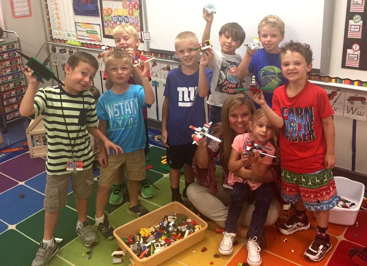 HollyPlunkett70's tweet photo. Thx for a gr8 afternoon @letterman_sara class. My fighter jet has 3 lasers, some have 9. Enjoyed the tea party too. #kindercreativity #legos https://t.co/MjsnDAP3at