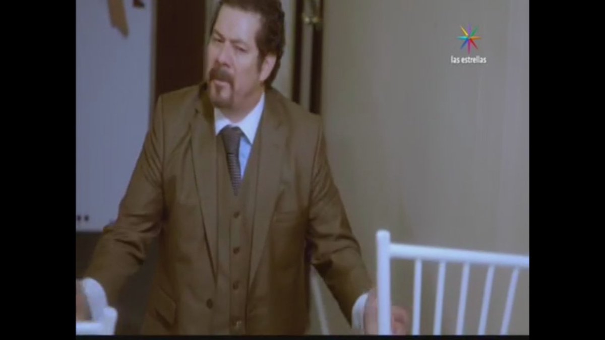 DaniArenasPeru's tweet image. #DespertarContigo @despertarcontv #othon #Antonia en tremenda guerra  son un caso 😂😂😃😍 @EnocLeano @crissgeithner mañana imperdible 📺👍