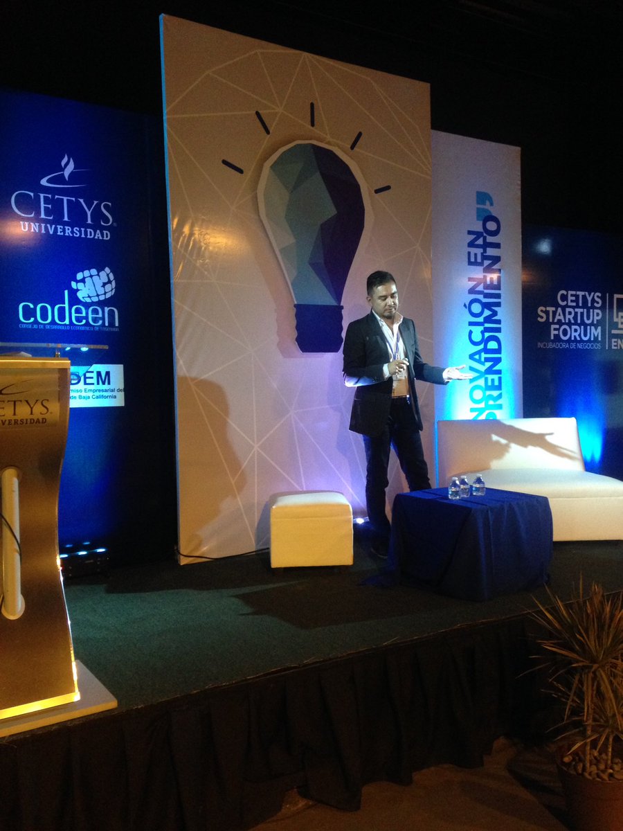 jaimemoncadamx's tweet photo. Zeus Portillo de @Productracker #innovación  @ #startup forum 2016 @cetysuni https://t.co/rpcNpGbOYi