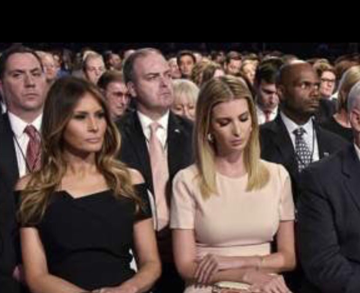 305Pirate's tweet photo. #MSM @FoxNews where are your #sexist #manspeak helpers to tell #TrumpLadies to #SmileMore #LookPretty ๐๐๐๐๐#AfterLastNightsDebate https://t.co/6NCpInn48W