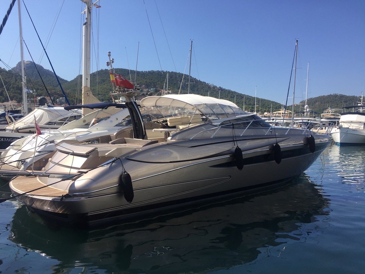 easyboats's tweet photo. New Listing! #Riva #Rivale 52' from 2009 in mint condition. More details and gallery here: https://t.co/lbr1vAXcgS https://t.co/aUHNAGQwMv