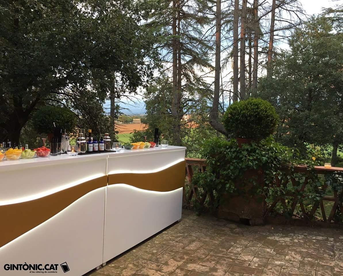 Comencem l’octubre amb moltes ganes!! #cateringcocteleria #cocteleriacreativa #cocteleria #cocktail #barralliure #casament #gransmoments