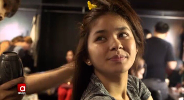 vroom_____'s tweet photo. @iamAndalioLoisa is trying her best everytime she's on stage. #ASAPChillout #ASAPOctoberFest @ASAPOFFICIAL @gerromeesguerra @liquicious https://t.co/FKxIKKIioZ
