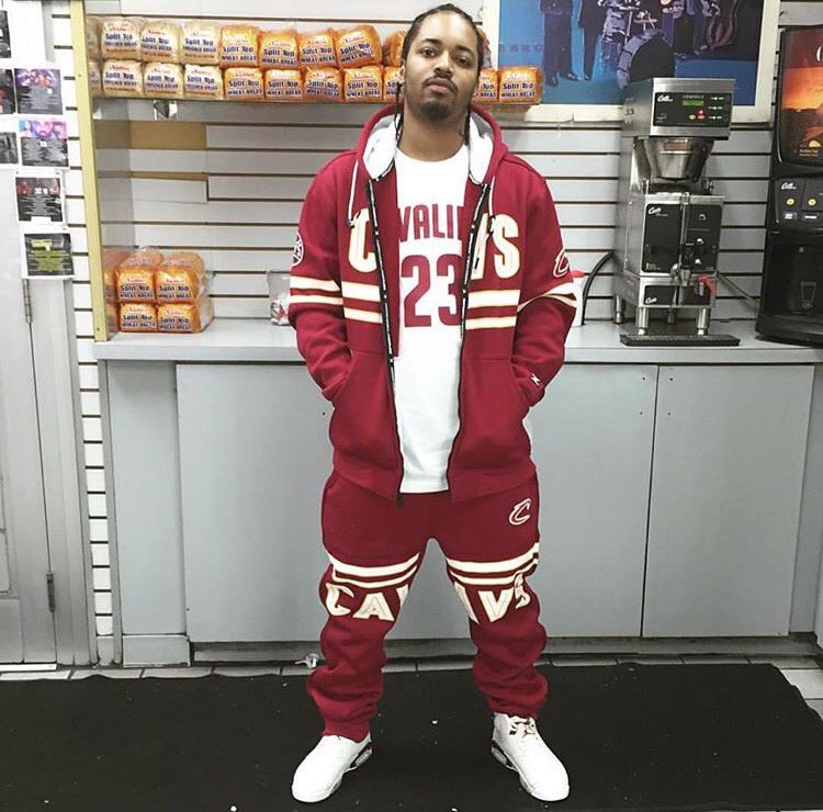 rayBANDS___'s tweet image. RIP🕊