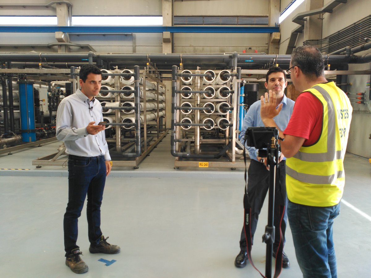 CETAQUA's tweet photo. Último día de rodaje de #LIFEaWARE en el Laboratorio de @aiguesbcnclient en Collblanc y la EDAR del Prat de Llobregat https://t.co/jgsehkb1Kv