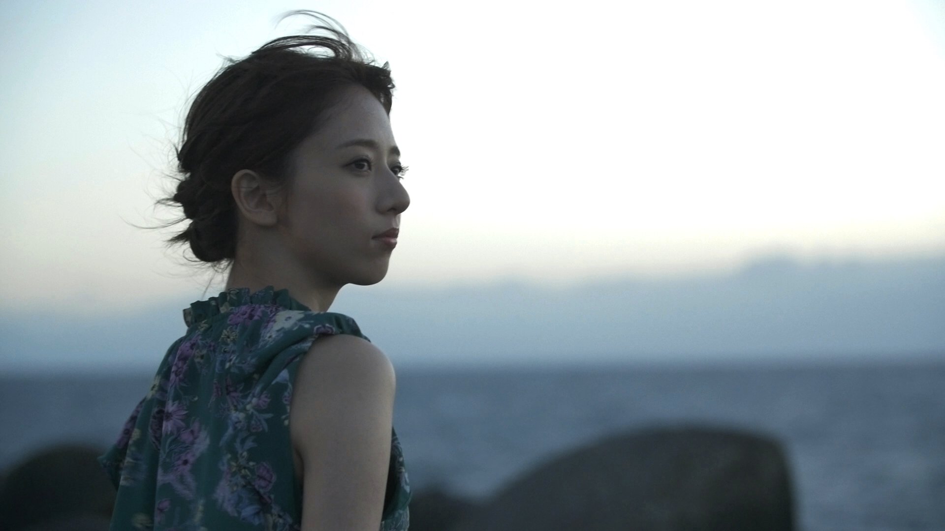 乃木坂46橋本奈々未の恋する文学 恋する文学 の続編 夏の旅 が10月27日 木 深夜0時25分 6週連続放送決定 まずは北海道ローカル放送限定です 北海道文化放送 フジテレビ系列 で放送されます 皆さん是非ご覧ください 番組 最新情報を随時更新して