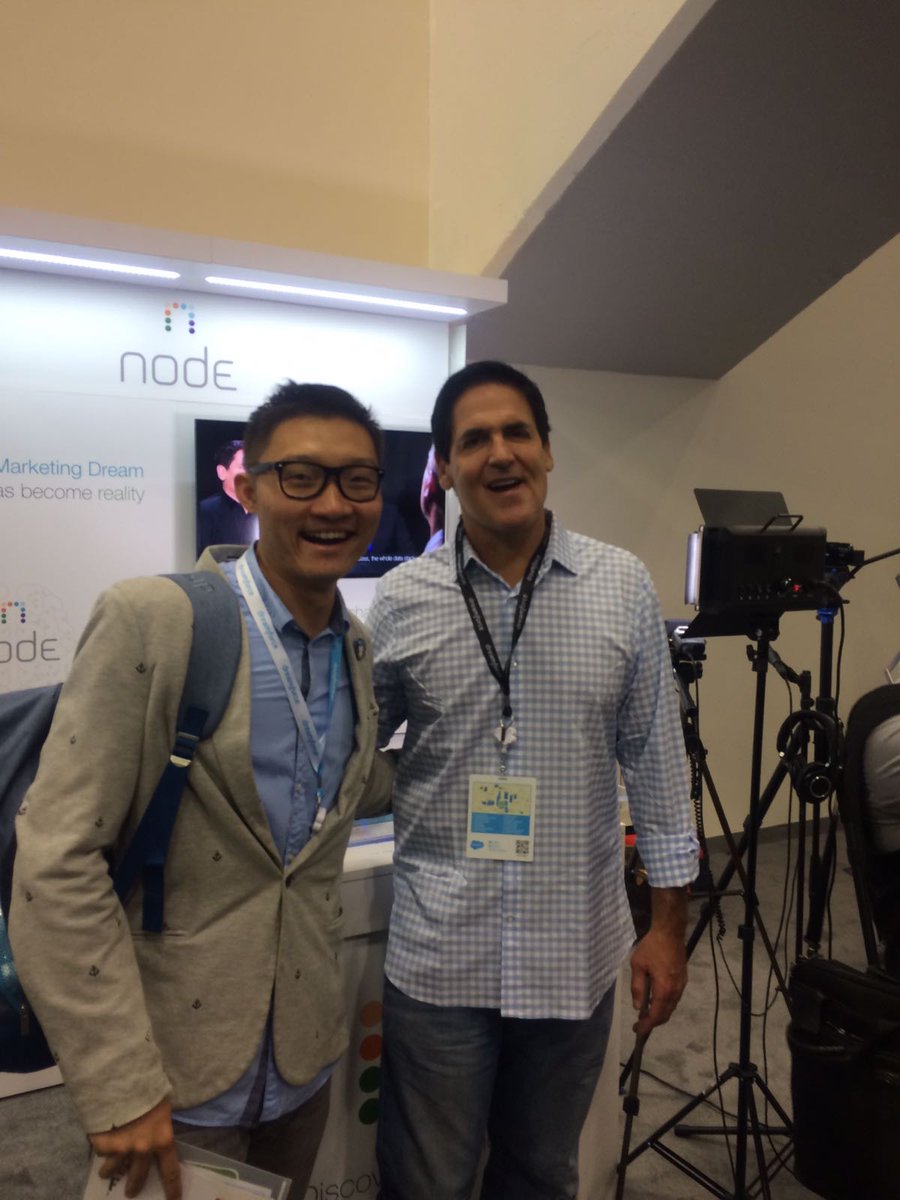 cube84sfdc's tweet photo. Tyler from @cube84sfdc with @mcuban at #DF16 #SoThisHappened #CUBE84 #Dreamforce https://t.co/whlPnc5fcc