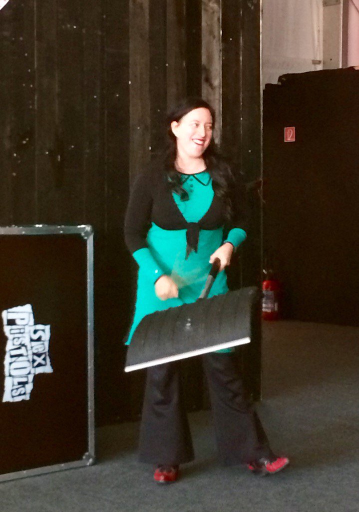 Erika Stucky pour l'ouverture de la journée de la #culturevalais #foireduvalais 🎼