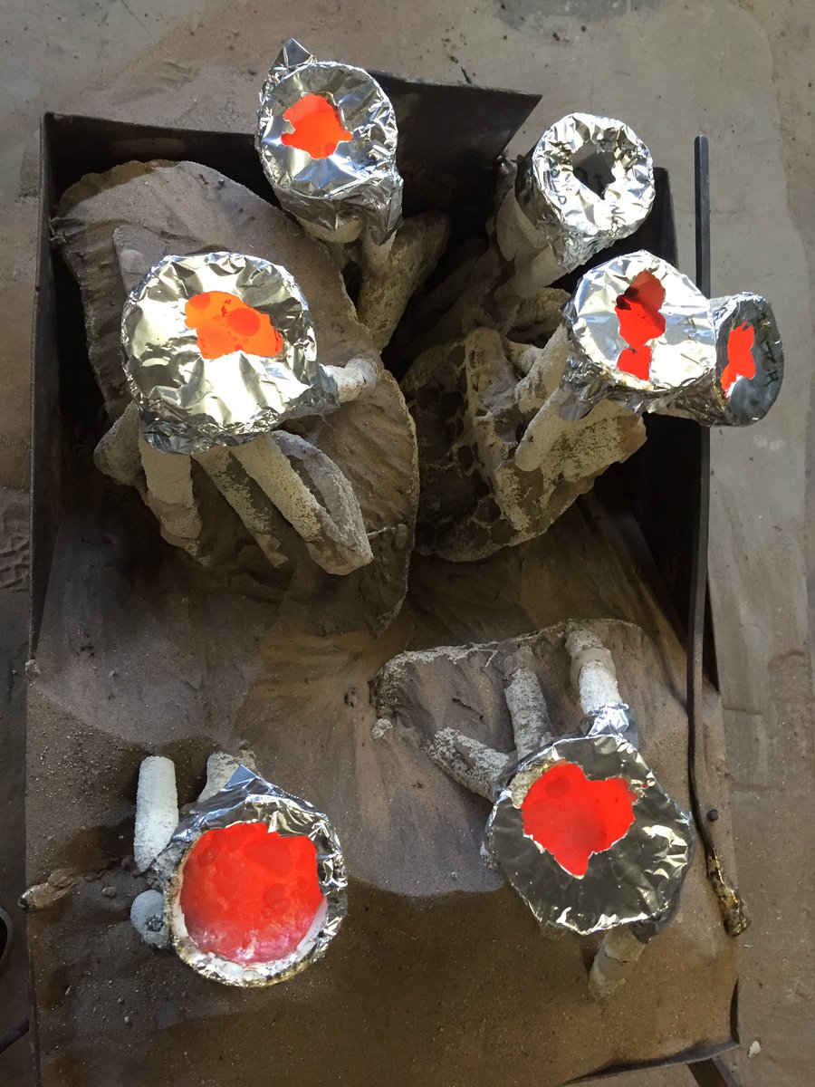 jessicawetherly's tweet photo. Bronze pour @MilwynCasting https://t.co/KxKphVWgxy