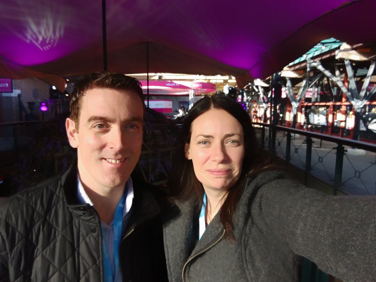syzygyk's tweet photo. Bring on the knowledge, 2 days of intensive #digitalmarketing insights with @kellydavej at #fom16 https://t.co/JDSa0iBxR2