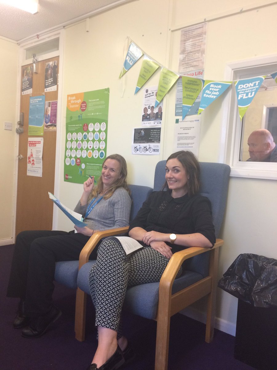 Nat_a_lieA's tweet image. Members of the @rcht_hr and @kernowflex teams are ready for their flu jabs #flufighter #fluninjas #makessense